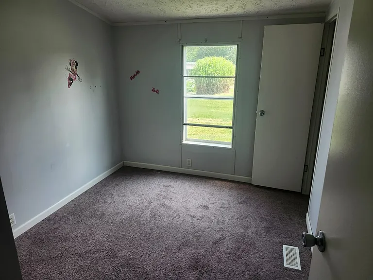 18 Pynes Dr #18 — Photo 8
