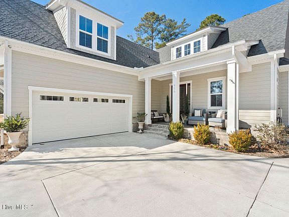 4th image of 656 Kempton Court SE