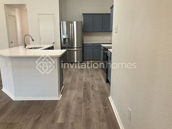 5th image of 1725 Kittyhawk Dr