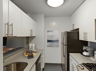260 W 52nd St APT 12J, New York, NY 10019