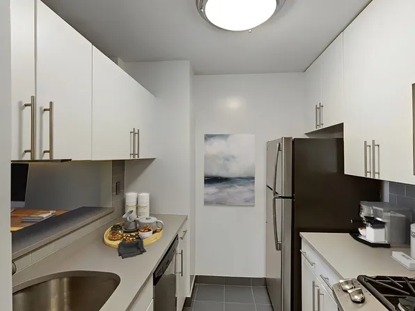 260 West 52nd Street image 1 of 5