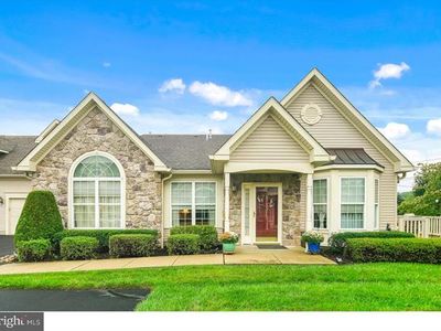 77 Villa Dr, Warminster, PA, 18974