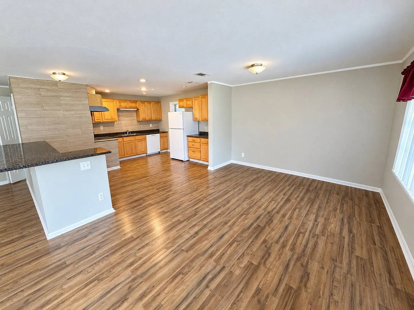 3 bed, 2.0 bath, $1,800 — Photo 1