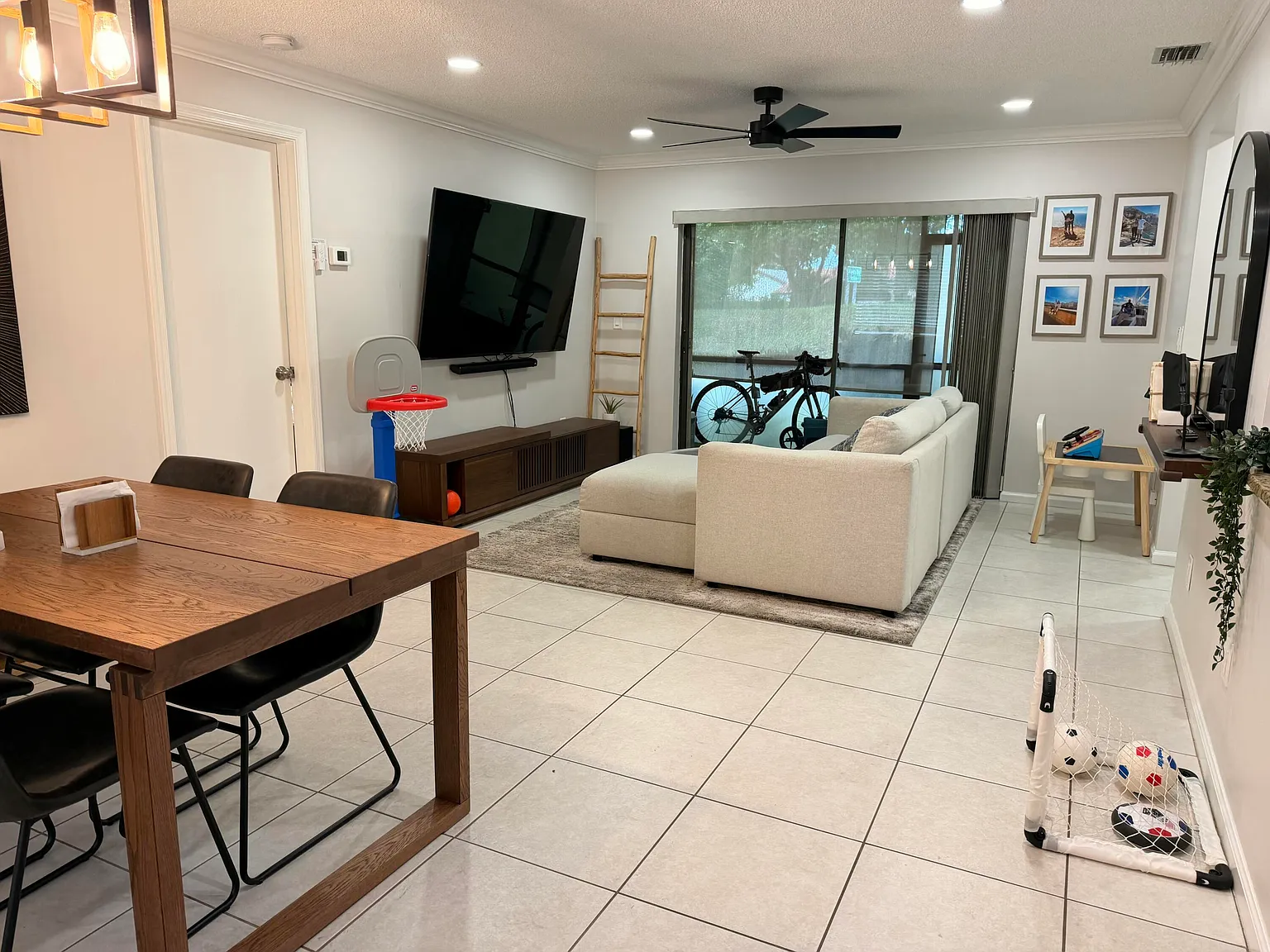 2 bed, 2.0 bath, 870 sqft, $2,100 — Photo 3