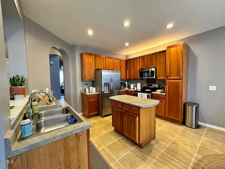 8400 Flat Keystone Dr — Photo 8
