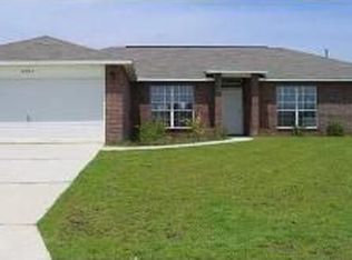 2800 Silent Wood Dr, Cantonment, FL 32533