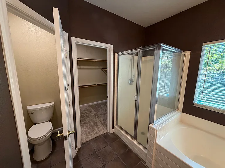 6425 Rabbit Hollow Way — Photo 29