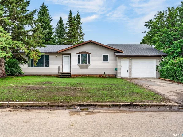 912 Portage Drive, Wadena, SK S0A 4J0
