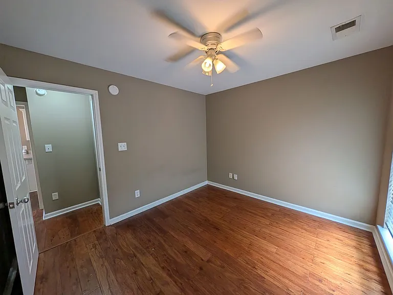323 Forest Lakes Dr — Photo 8