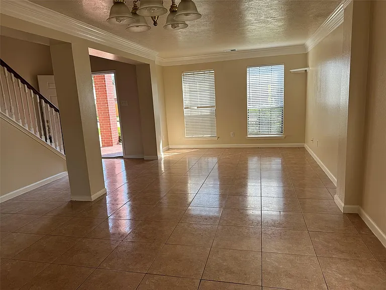 9347 Eaglewood Spring Dr — Photo 17