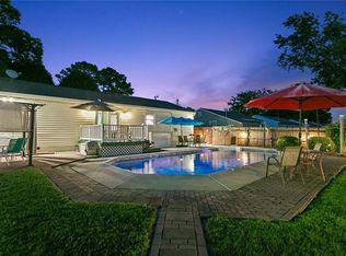 8511 Orcutt Ave, Hampton, VA 23605