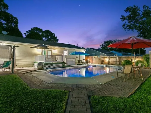 8511 Orcutt Ave, Hampton, VA 23605