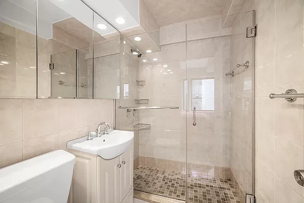 Rented by Oxford Property Group | media 6