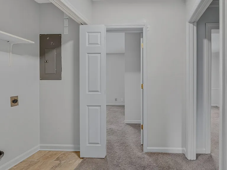 207 Harwell Ave — Photo 32