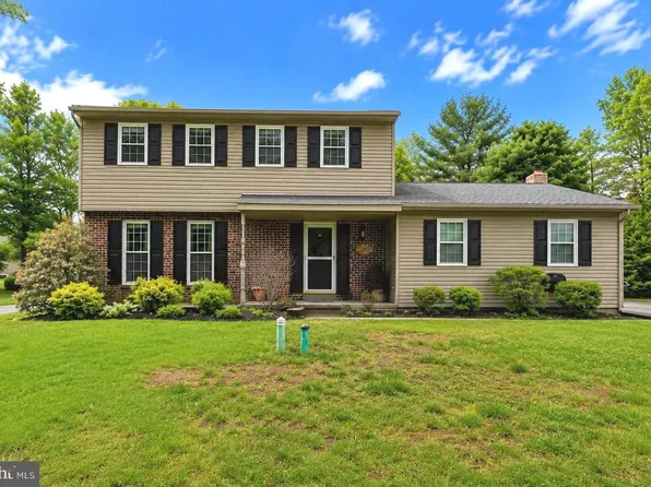 2748 Valley Woods Rd, Hatfield, PA 19440
