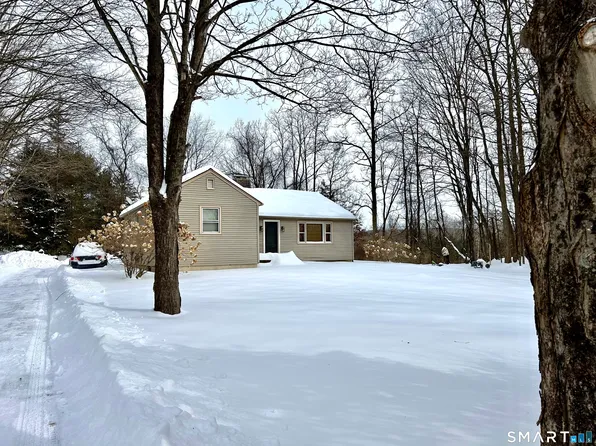 142 Washington Road, Woodbury, CT 06798