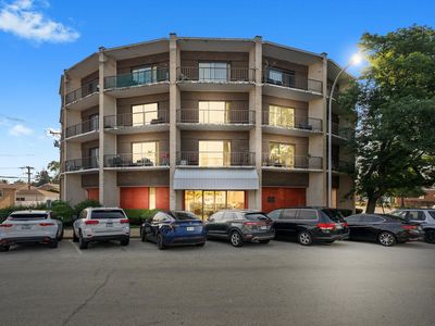 3900 W 95th St APT 304, Evergreen Park, IL, 60805