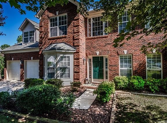 2nd image of 148 Foxtail Dr #40