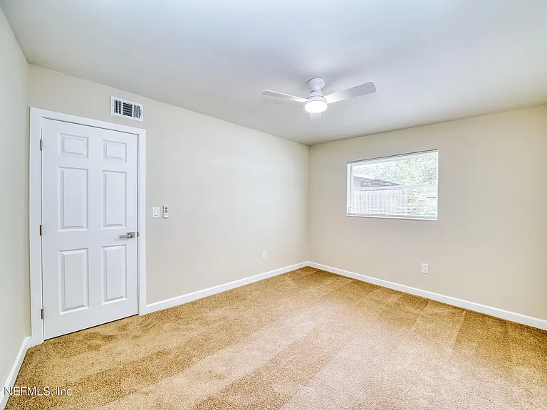 2517 Palm Ave — Photo 35