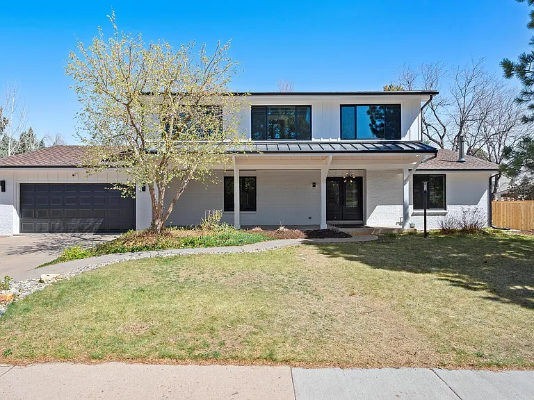 10021 E Grand Ave — Photo 1