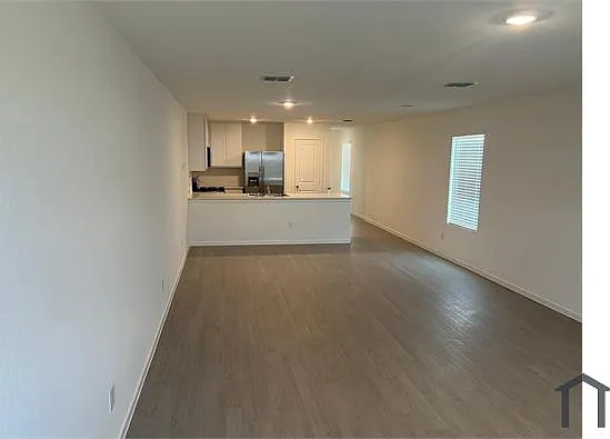 1840 Sanderling St — Photo 3