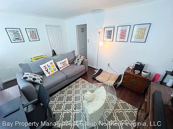 5th image of 428 N Armistead St APT T1
