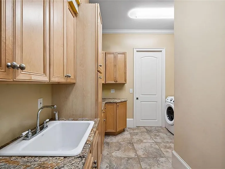 11140 West Rd — Photo 22