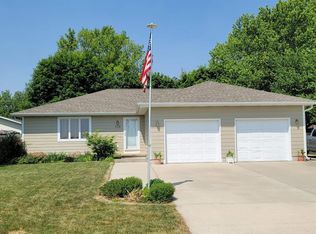 106 N Sunshine Ln, Orient, IA 50858
