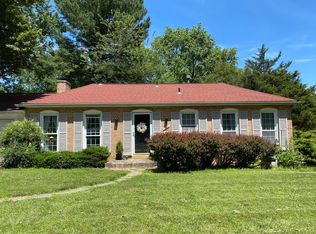 1801 Saint Roman Dr, Vienna, VA 22182