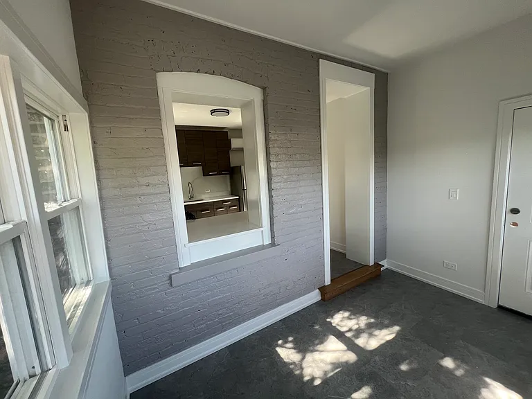 1334 W Elmdale Ave #3R — Photo 14