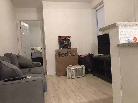 Rented by REAL New York | media 19