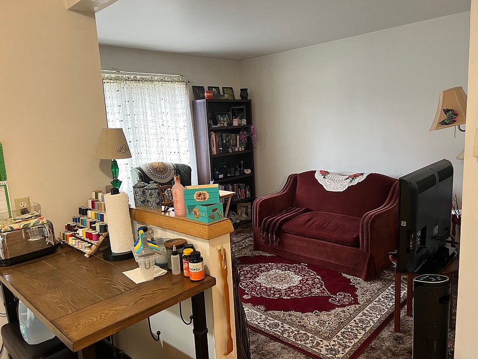 2nd image of 3354 S Whitnall Ave #11186238