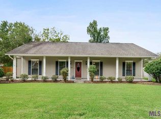 2337 Riverside Dr, Port Allen, LA 70767
