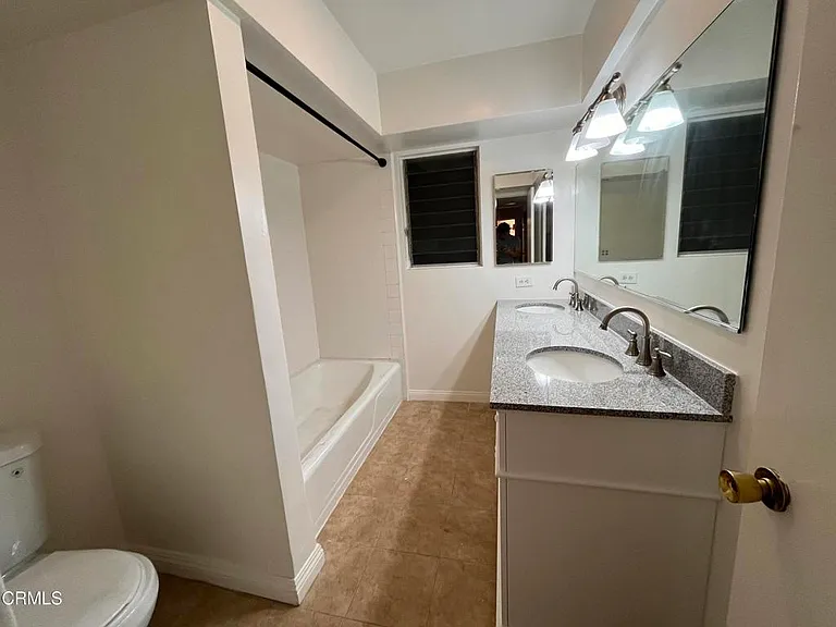 5154 Crown Ave — Photo 5