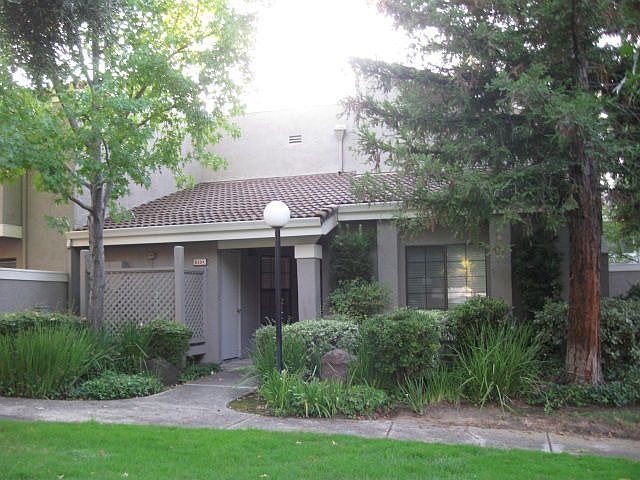 1st image of 633 Palomino Dr