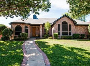 1614 Glenmore Dr, Lewisville, TX 75077