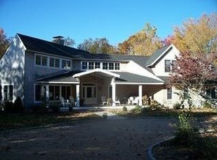 49 Oxbow Ln, Guilford, CT 06437