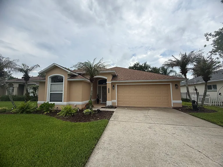 1744 Arash Cir — Photo 15