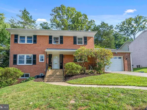 4524 40th St N, Arlington, VA 22207