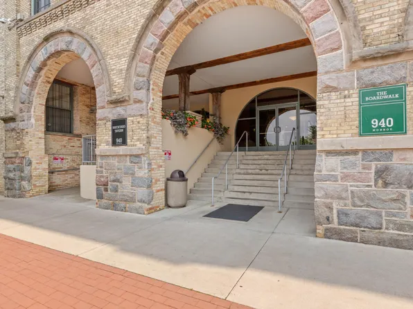940 Monroe Ave NW Unit 532, Grand Rapids, MI 49503