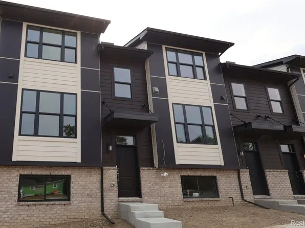 1016 Pine Tree Ln #8, Troy, MI 48085