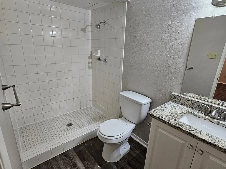 3937 O'Hare Dr — Photo 5