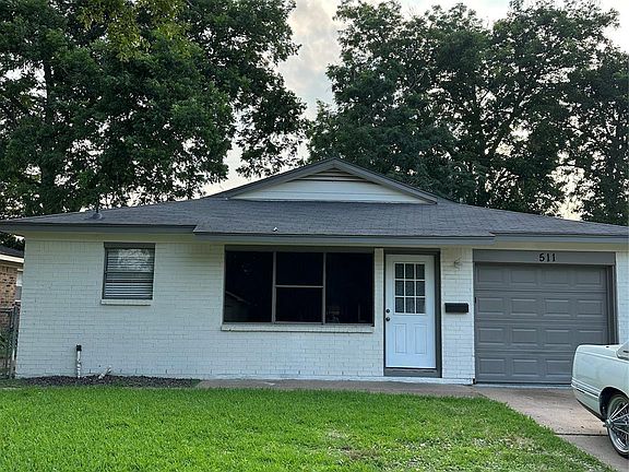 2nd image of 511 Guyer St