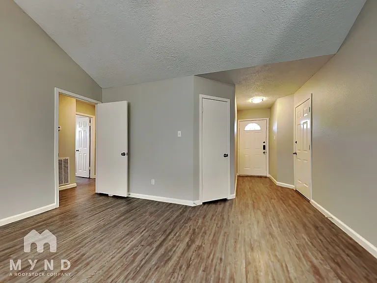 11923 Medicine Bow Cir — Photo 5