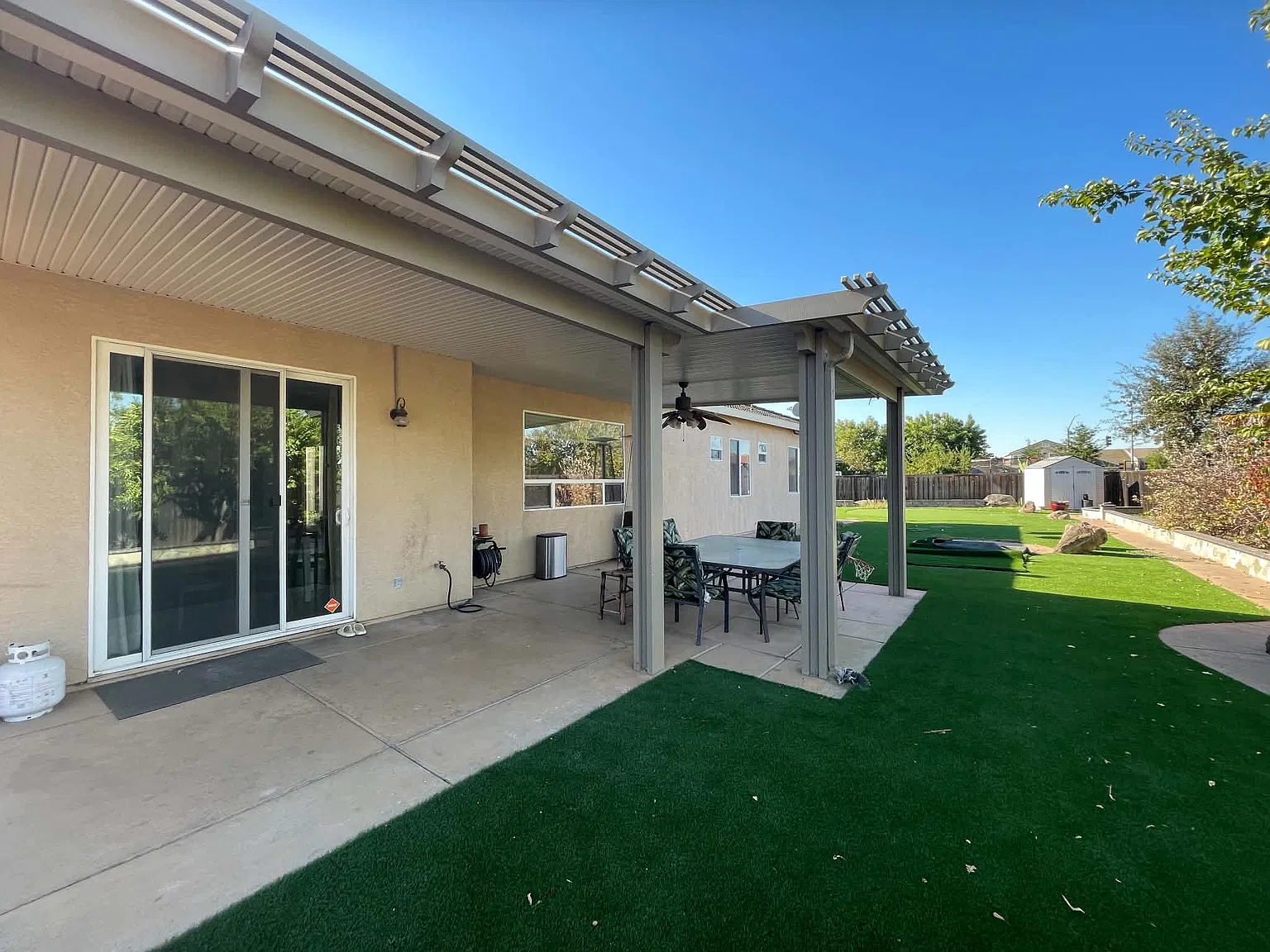 4 bed, 2770 sqft, $950 — Photo 4