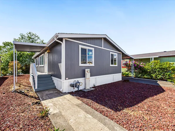 2012 Hummingbird Dr #12, McKinleyville, CA 95519