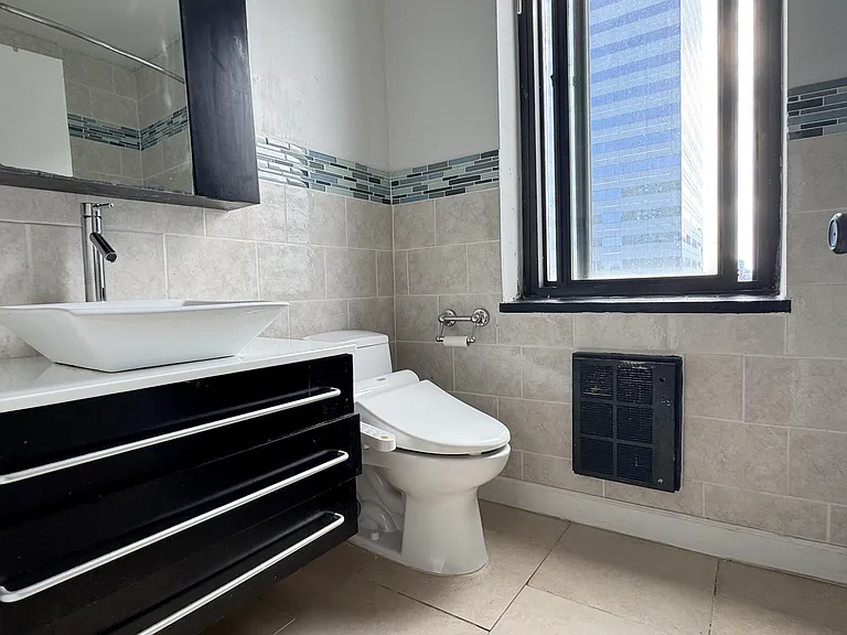45 River Dr S #1106 — Photo 2