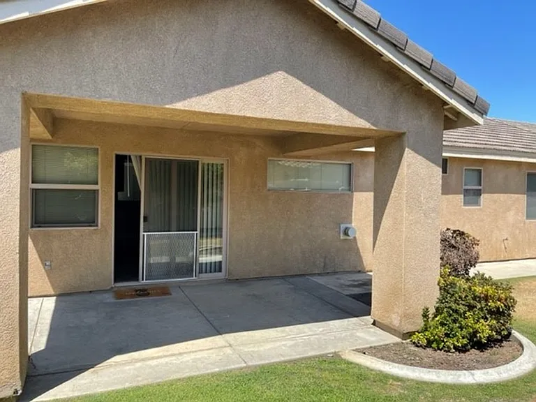 104 Cedmont Dr — Photo 8