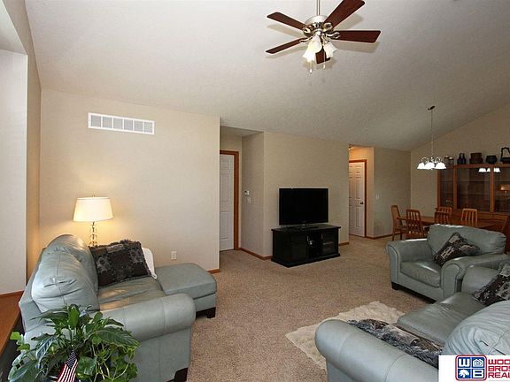 2nd image of 7568 Crystal Ct