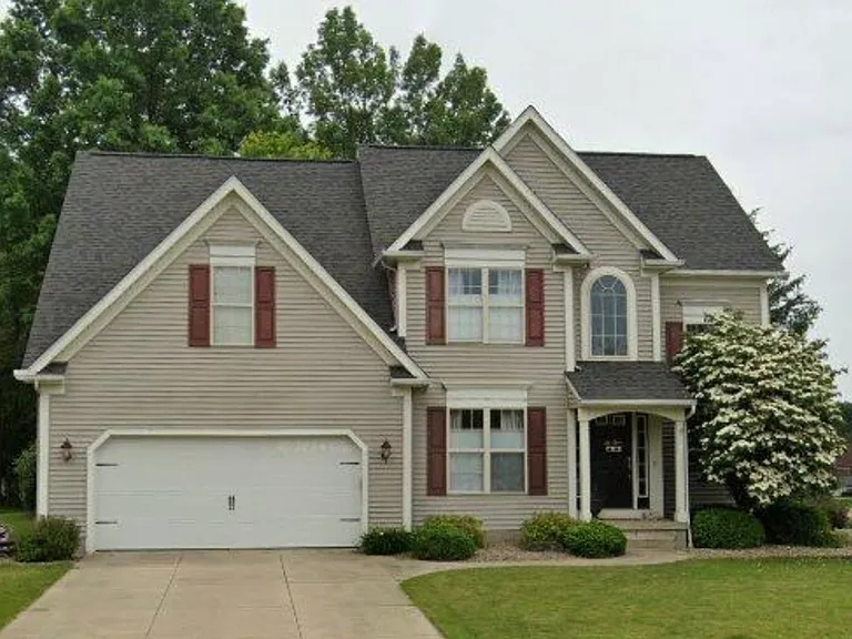 Saxon Cir — Photo 25